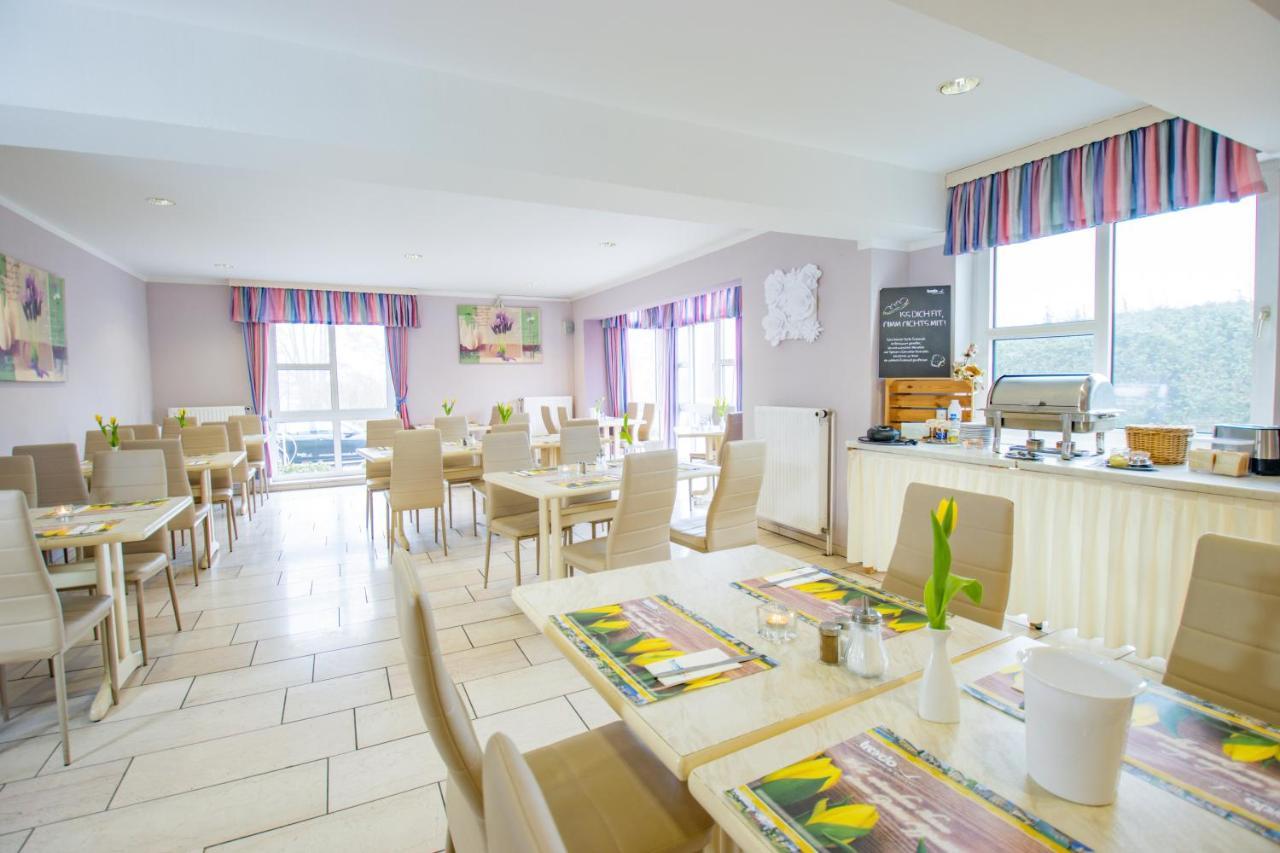 Hotel Garni Zwickau-Mosel 뮬젠 외부 사진