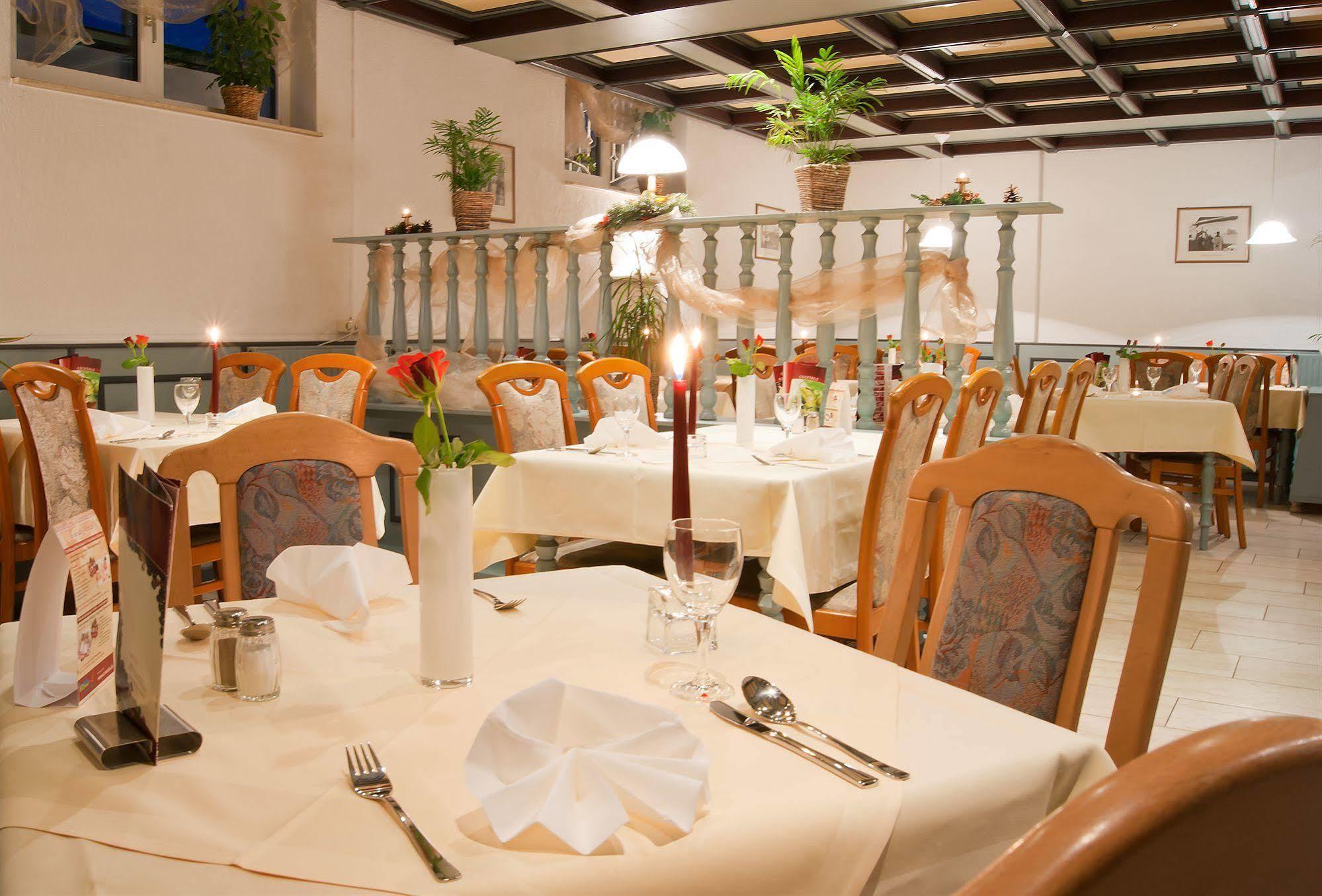 Hotel Garni Zwickau-Mosel 뮬젠 외부 사진