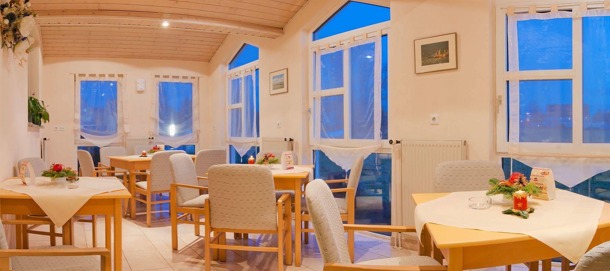 Hotel Garni Zwickau-Mosel 뮬젠 외부 사진